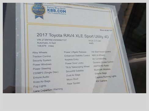 Used 2017 Toyota RAV4 XLE AWD/4WD image 18