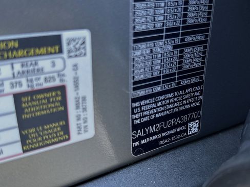 New 2024 Land Rover Range Rover Velar Dynamic HSE image 26