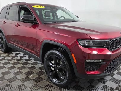 Used 2023 Jeep Grand Cherokee Limited w/ Black Appearance Package