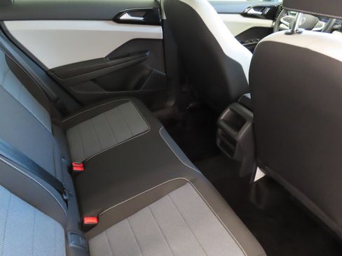 Used 2026 Volkswagen Taos S FWD image 22