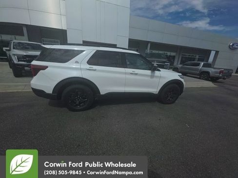 Used 2023 Ford Explorer Timberline w/ Timberline Technology Package AWD/4WD image 7