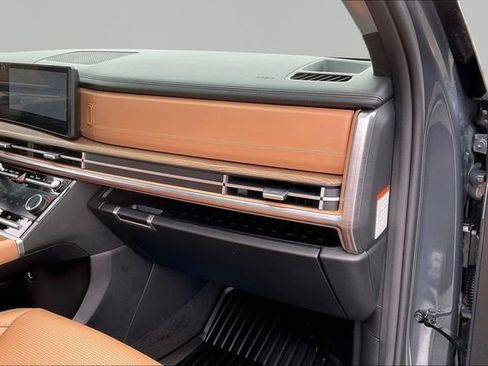 Used 2026 Hyundai Santa Fe Calligraphy image 19