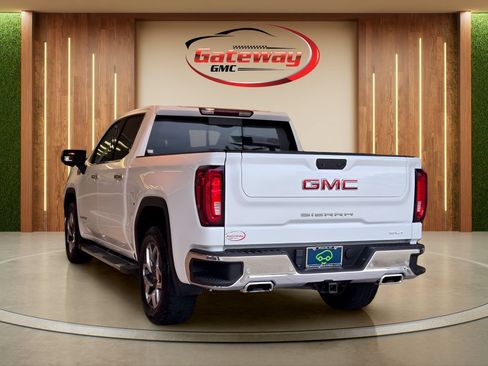 Used 2023 GMC Sierra 1500 SLT AWD/4WD image 5