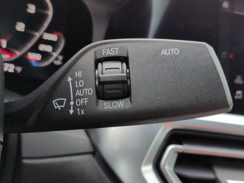 Used 2023 BMW M4 xDrive Competition AWD/4WD image 25
