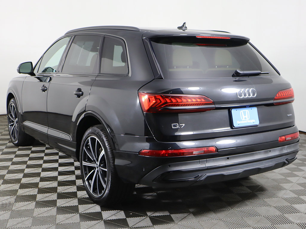 Used 2023 Audi Q7 3.0T Premium Plus w/ Premium Plus Package AWD/4WD image 13