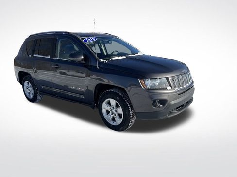 Used 2016 Jeep Compass Latitude image 7