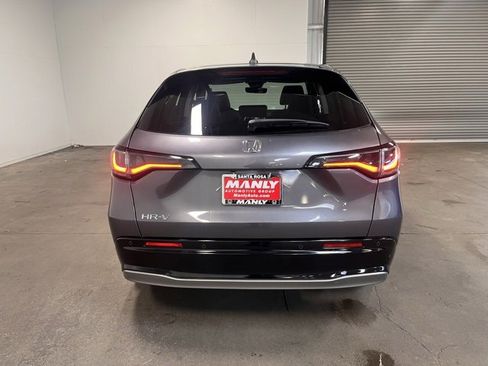 Used 2023 Honda HR-V EX-L image 4