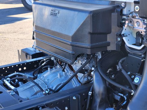 New 2025 Isuzu NQR image 10