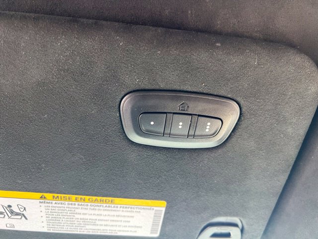 Used 2022 Jeep Grand Wagoneer Series III AWD/4WD image 32