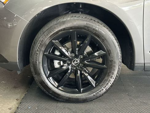 Used 2025 Acura RDX SH-AWD image 11