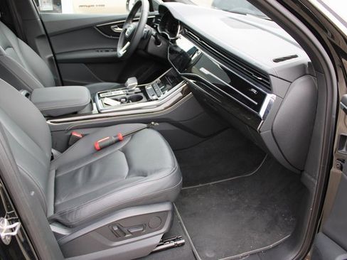 Used 2025 Audi Q7 3.0T Premium Plus image 18