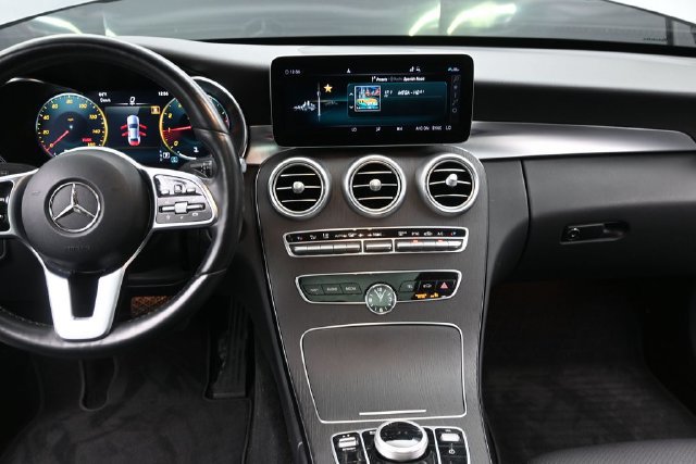 Used 2021 Mercedes-Benz C 300 4MATIC Sedan image 24