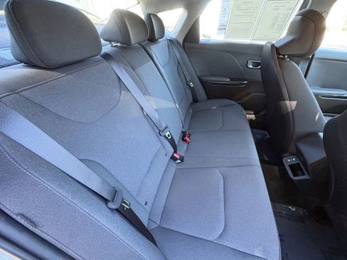 Certified 2025 Kia K4 LXS image 10