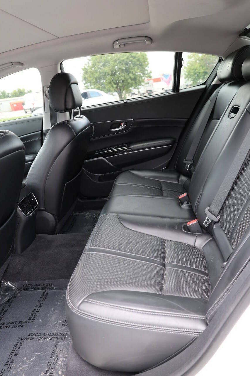 Used 2016 Kia K900 Luxury RWD image 16