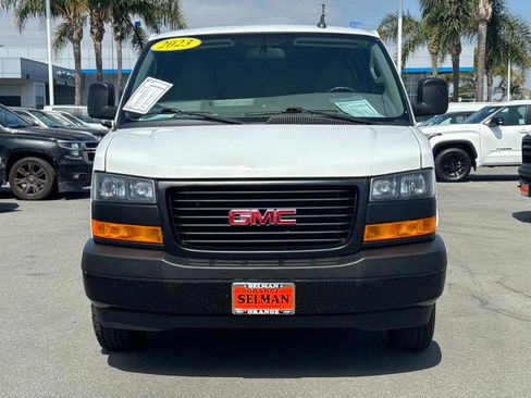 Used 2023 GMC Savana 2500 Extended w/ Driver Convenience Package image 2