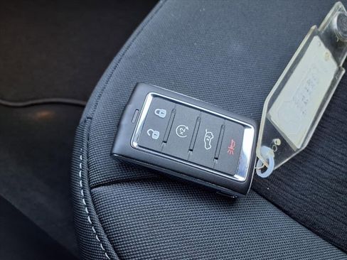 New 2025 Jeep Grand Cherokee L Laredo w/ Luxury Tech Group I image 11