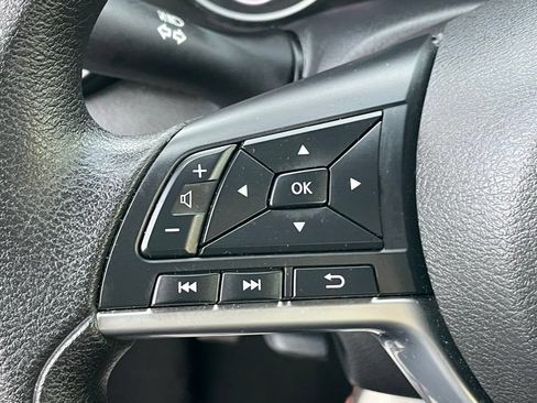 Certified 2023 Nissan Sentra SV FWD image 13