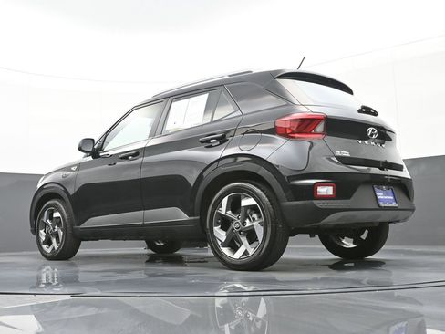 Certified 2026 Hyundai Venue SEL FWD image 47