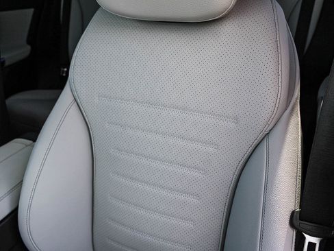 New 2026 Mercedes-Benz GLC 300 4MATIC image 24