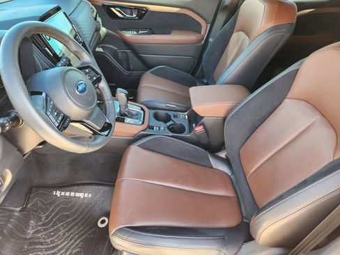 Used 2025 Subaru Forester Touring w/ Popular Package - Touring image 13