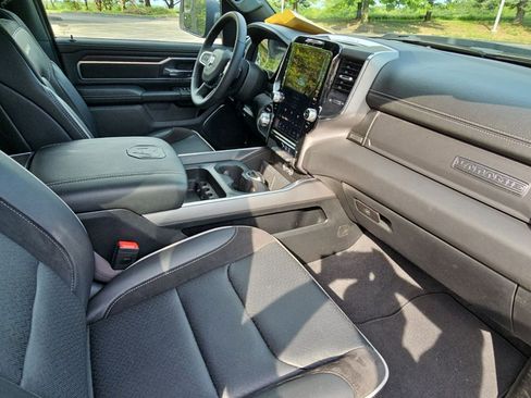 Used 2025 RAM 1500 Laramie w/ Sport Appearance Package AWD/4WD image 10