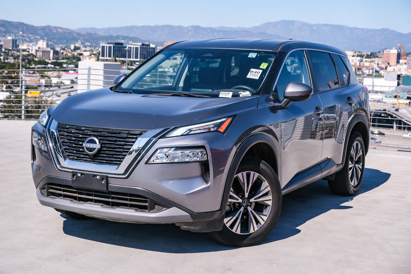 Used 2023 Nissan Rogue SV AWD/4WD image 1