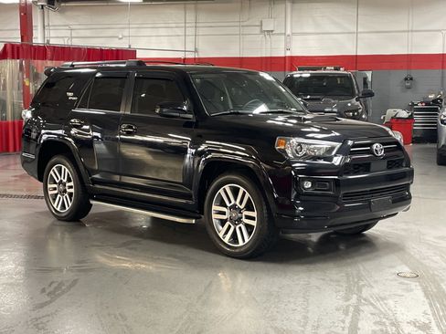 Used 2023 Toyota 4Runner TRD Sport image 2