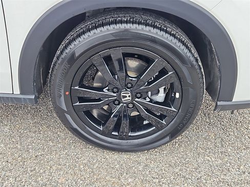 Certified 2026 Honda HR-V Sport image 10