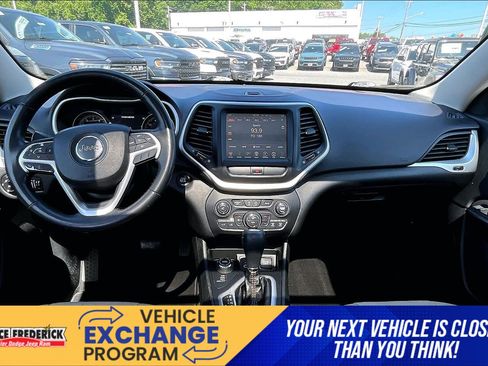 Used 2015 Jeep Cherokee Limited AWD/4WD image 12