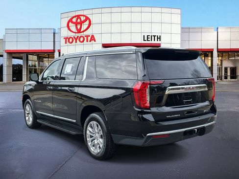 Used 2023 GMC Yukon XL SLT image 7