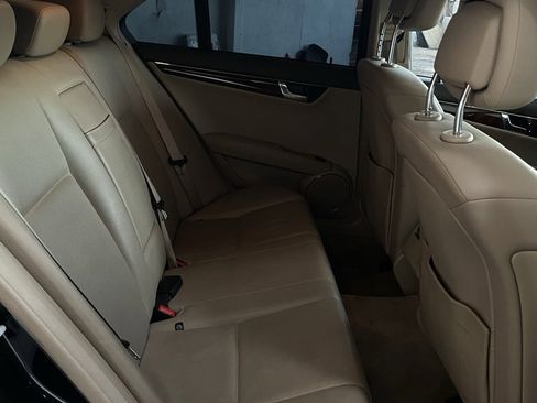 Used 2010 Mercedes-Benz C 300 4MATIC Sedan image 14