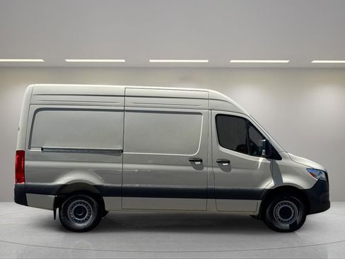 New 2025 Mercedes-Benz Sprinter 2500 image 3
