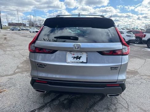 Used 2026 Honda CR-V Sport Touring image 4