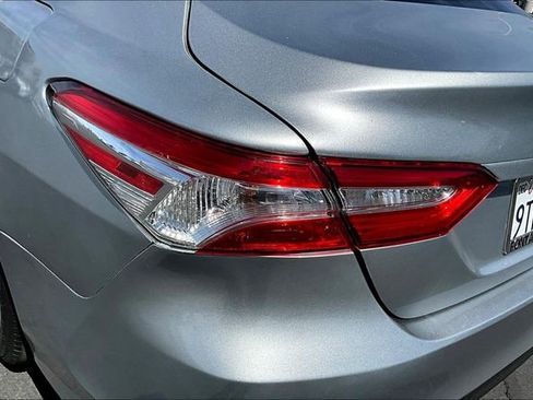 Used 2019 Toyota Camry LE image 22