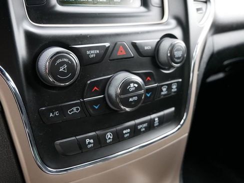 Used 2016 Jeep Grand Cherokee Laredo w/ Quick Order Package 23E image 21