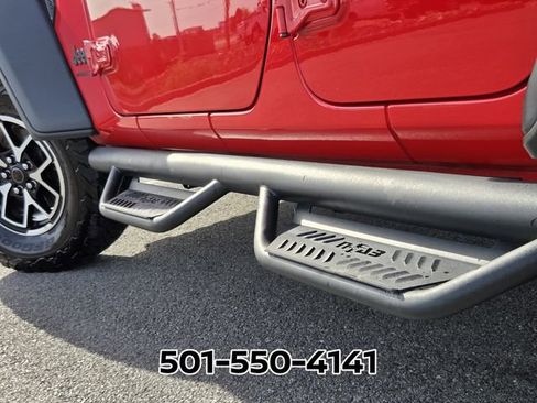 Used 2024 Jeep Wrangler Unlimited Rubicon w/ Technology Group image 25