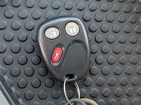 Used 2006 GMC Yukon SLT w/ SLT Preferred Equipment Group image 28