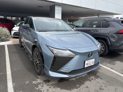 Used 2024 Lexus RZ 300e Premium w/ Technology Package image 2