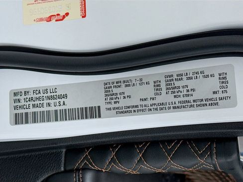 Used 2022 Jeep Grand Cherokee Summit w/ Luxury Tech Group V image 33