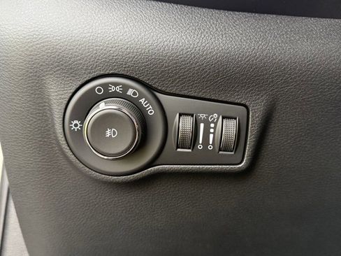 New 2026 Jeep Compass Limited image 20