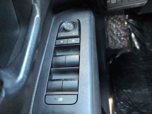 Certified 2024 Toyota Tacoma SR AWD/4WD image 21
