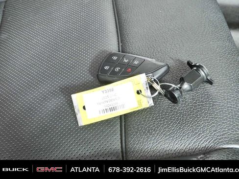 Used 2025 GMC Yukon Denali AWD/4WD image 37
