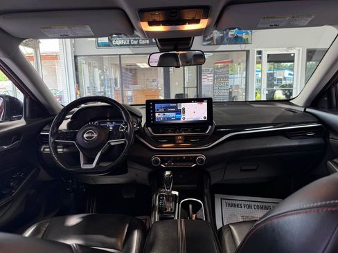 Used 2023 Nissan Altima 2.5 SR w/ SR Premium Package FWD image 21