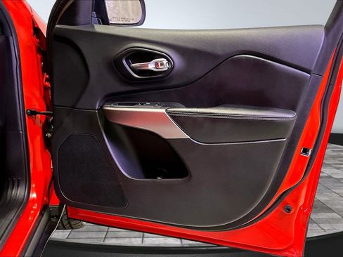 Used 2021 Jeep Cherokee Latitude Lux 80th Anniv w/ Quick Order Package 26U 80TH AWD/4WD image 27