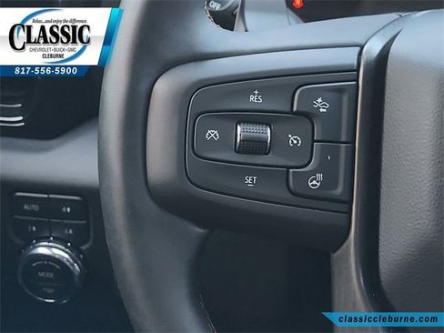 Used 2025 GMC Sierra 1500 AT4 w/ AT4 Premium Package image 30