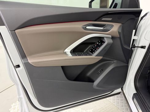 New 2025 Audi Q5 Premium Plus image 24