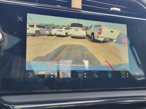 Used 2022 GMC Sierra 1500 AT4 w/ AT4 Premium Package AWD/4WD image 22