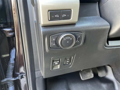 Used 2020 Ford F150 Lariat w/ Equipment Group 502A Luxury image 20