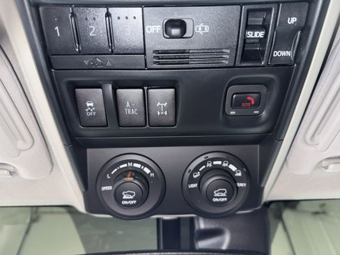 Used 2022 Toyota 4Runner TRD Off-Road Premium w/ TRD Black Wheel Package (TMS) image 32