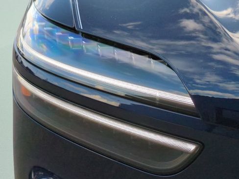 Certified 2026 Genesis GV70 2.5T AWD/4WD image 23